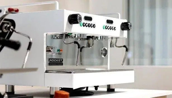 Máquinas Comerciales de Espresso - Barista y Espresso