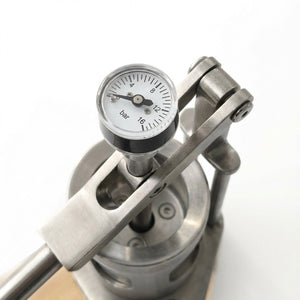Bomba de mano portátil Aleman para máquina de espresso | Controla la presión como desees.