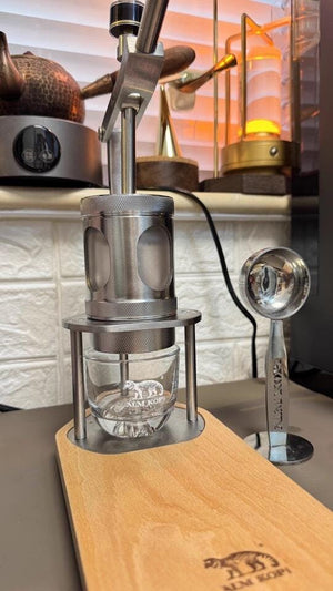 Bomba de mano portátil Aleman para máquina de espresso | Controla la presión como desees.