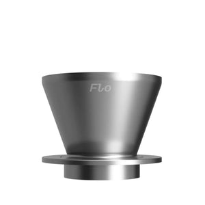 Elegante pour over de acero inoxidable con control preciso del flujo, parte de Varia, Handbryggare, todo sobre café.