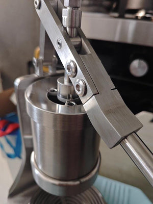 Máquina de espresso Aleman Sniper con palanca manual | Precision Tower en acero inoxidable
